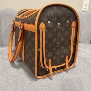 Luxury Brown and Tan Pet Carrier